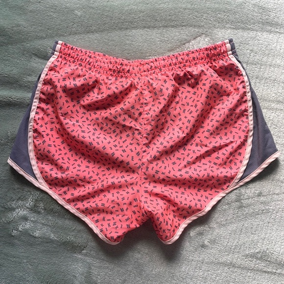 Girls large pink and gray nike shorts - Picture 2 of 3